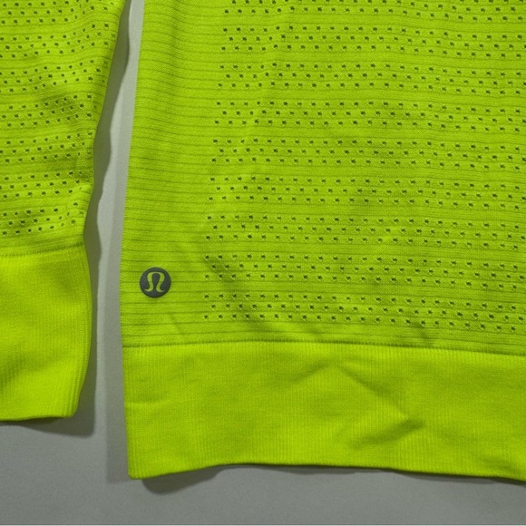 Lululemon Swiftly Breathe Long Sleeve Squad Yellow Highlight - Picture 3 of 5